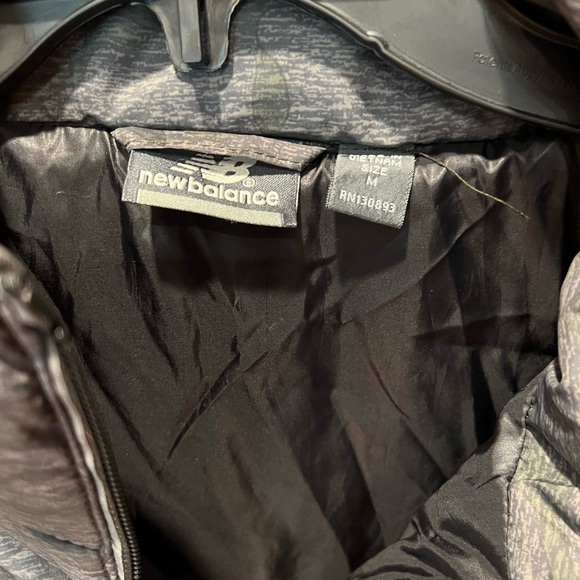 NEW BALANCE Mens jacket size medium - Picture 6 of 8